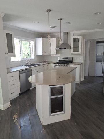 310 Hickory Street, Pewaukee, WI 53072