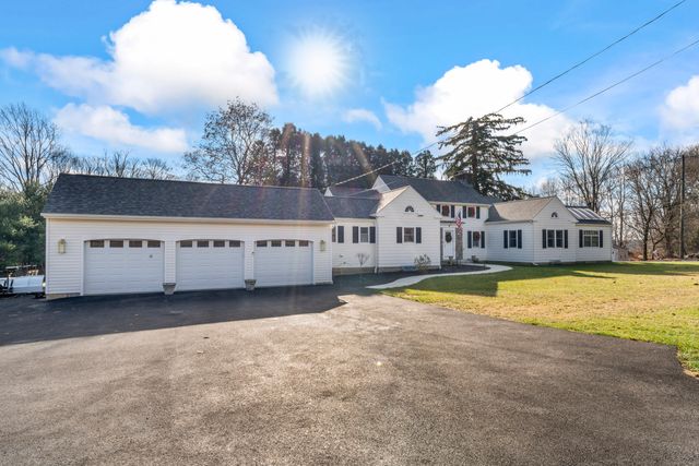 37 Driftway Road, Danbury, CT 06811