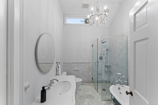 37 Driftway Road, Danbury, CT 06811