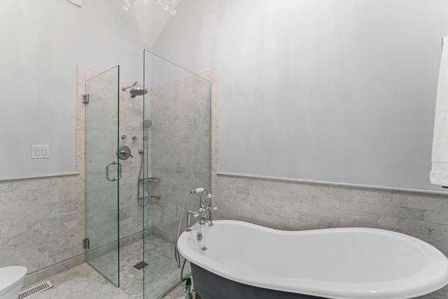 37 Driftway Road, Danbury, CT 06811