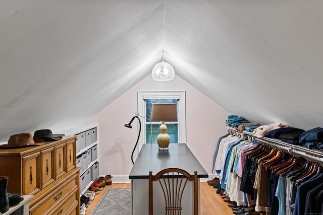 37 Driftway Road, Danbury, CT 06811