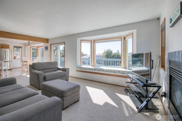 732 Alcade Court SW, Ocean Shores, WA 98569