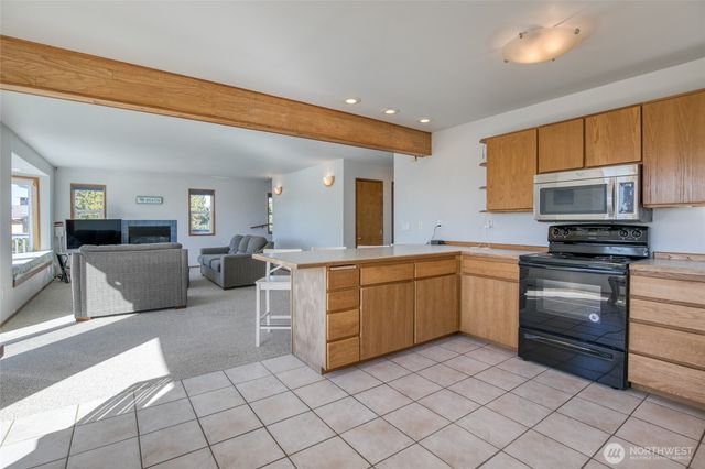 732 Alcade Court SW, Ocean Shores, WA 98569