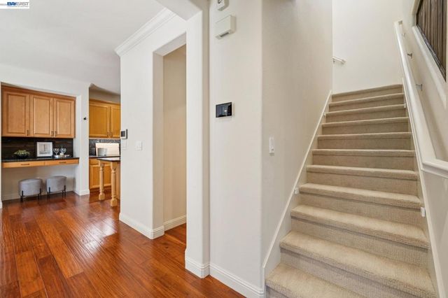 2421 Haile St, Alameda, CA 94501