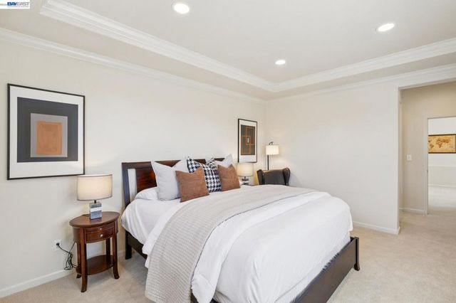 2421 Haile St, Alameda, CA 94501