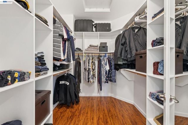 2421 Haile St, Alameda, CA 94501