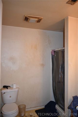 708 W Sterret Street, Hugo, OK 74743