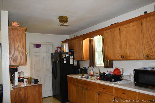 708 W Sterret Street, Hugo, OK 74743