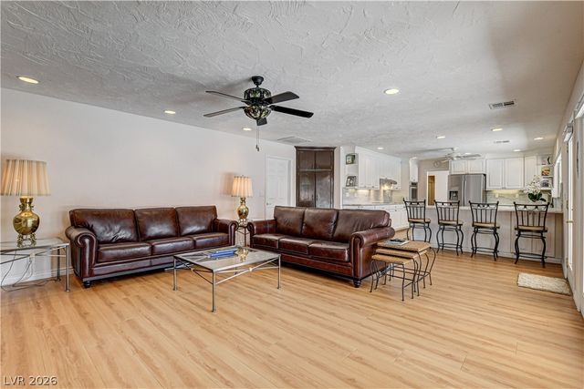 3753 Meadowcrest Drive, Las Vegas, NV 89121