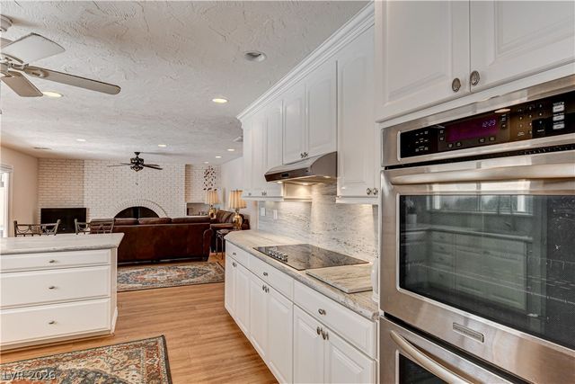 3753 Meadowcrest Drive, Las Vegas, NV 89121