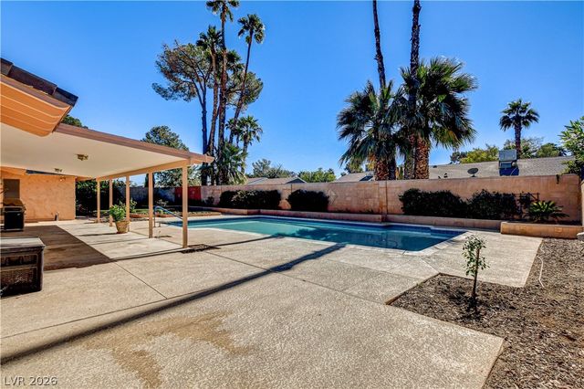 3753 Meadowcrest Drive, Las Vegas, NV 89121