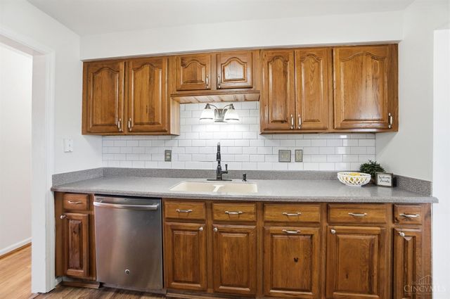 4152 Larchview Drive, Sycamore Twp, OH 45236