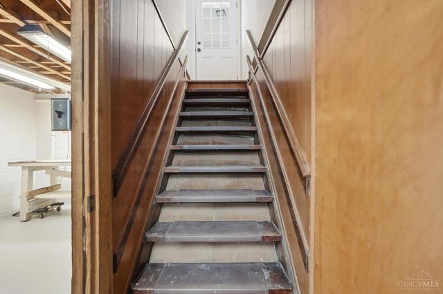 4152 Larchview Drive, Sycamore Twp, OH 45236