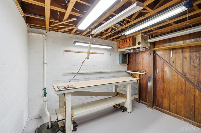 4152 Larchview Drive, Sycamore Twp, OH 45236