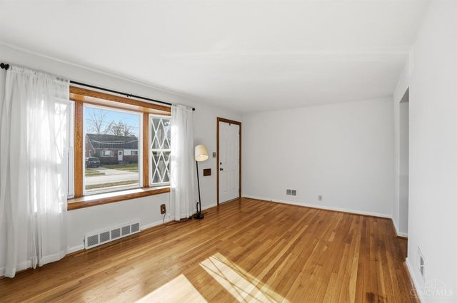 4152 Larchview Drive, Sycamore Twp, OH 45236