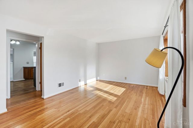 4152 Larchview Drive, Sycamore Twp, OH 45236