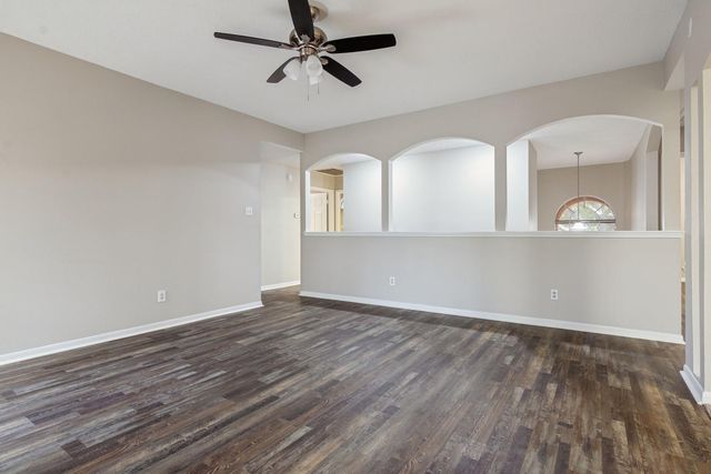 13327 White Oak Landing Boulevard, Houston, TX 77065