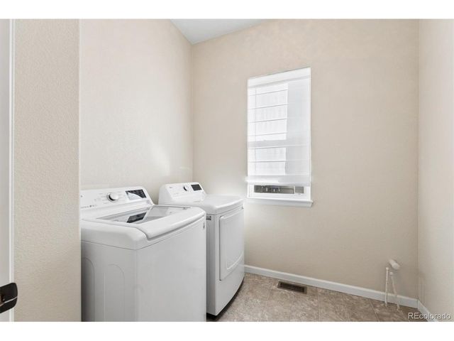 25412 E Quarto Pl, Aurora, CO 80016