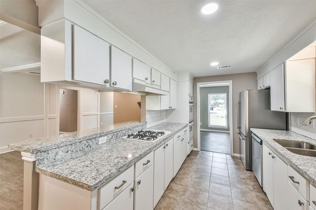 24610 Moorgate Lane, Houston, TX 77336