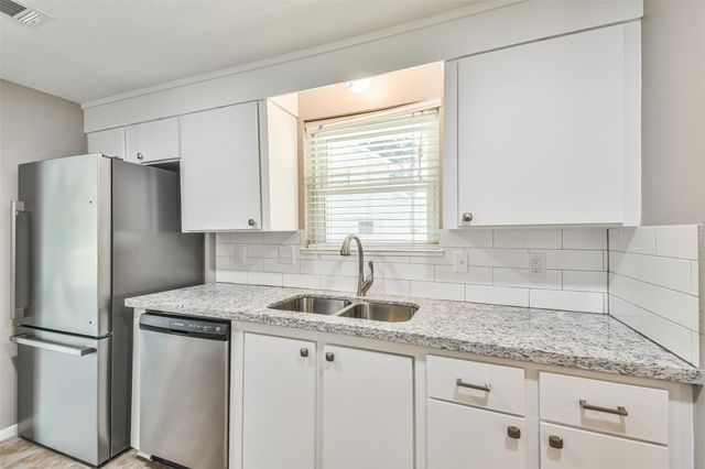 24610 Moorgate Lane, Houston, TX 77336