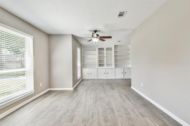 24610 Moorgate Lane, Houston, TX 77336