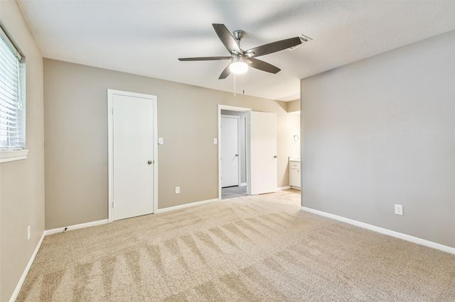 24610 Moorgate Lane, Houston, TX 77336