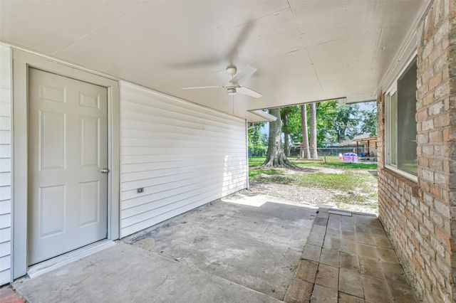 24610 Moorgate Lane, Houston, TX 77336