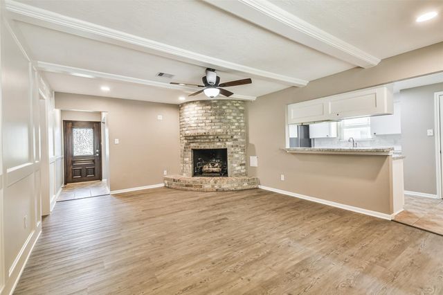 24610 Moorgate Lane, Houston, TX 77336