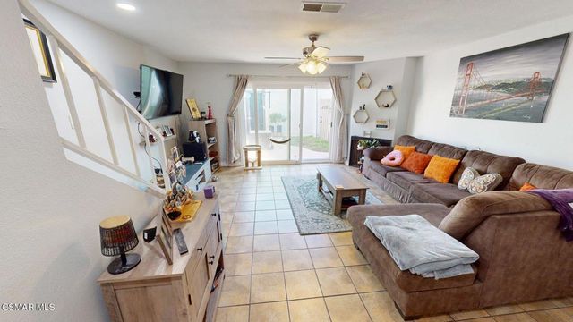 3075 Kelp Lane, Oxnard, CA 93035