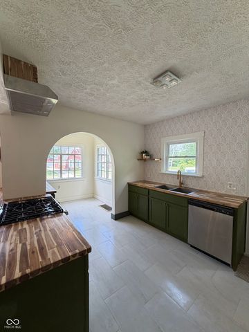 734 W 5th Street, Seymour, IN 47274