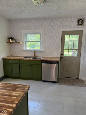 734 W 5th Street, Seymour, IN 47274