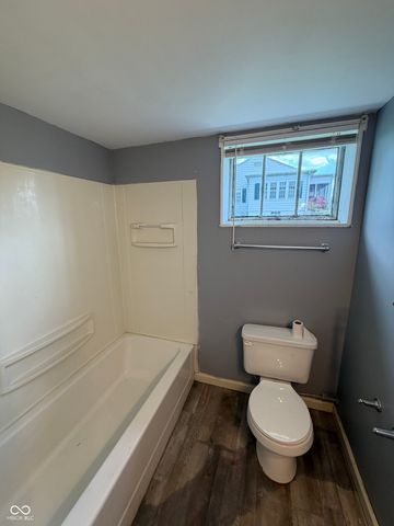 734 W 5th Street, Seymour, IN 47274
