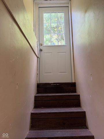 734 W 5th Street, Seymour, IN 47274