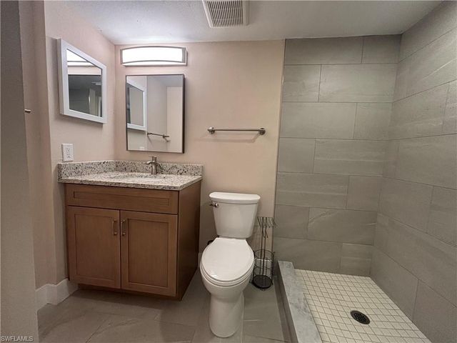 5319 Summerlin RD 1916, Fort Myers, FL 33919