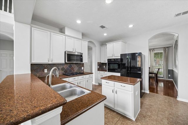 13815 Pepperstone Lane, Houston, TX 77044
