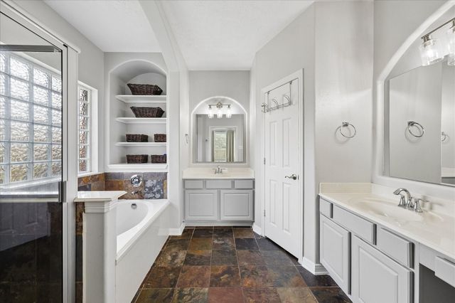 13815 Pepperstone Lane, Houston, TX 77044