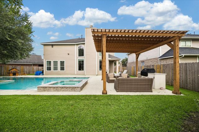 13815 Pepperstone Lane, Houston, TX 77044