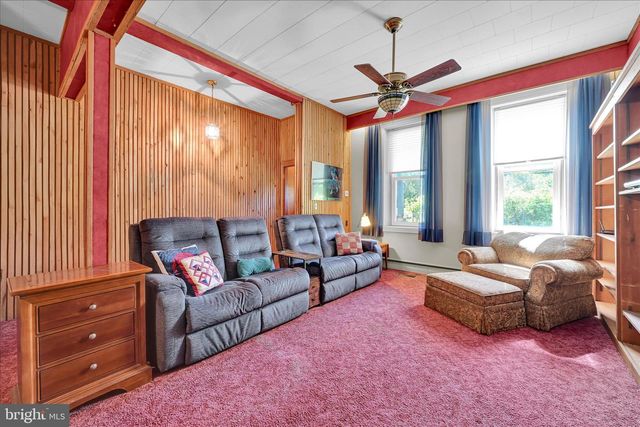 406 NOBLE ST, Kutztown, PA 19530