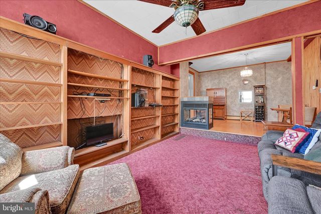 406 NOBLE ST, Kutztown, PA 19530