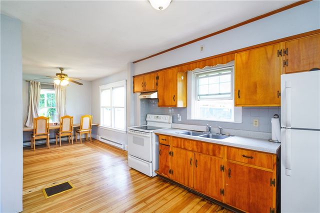 68 Covel Circle, Warwick, RI 02888