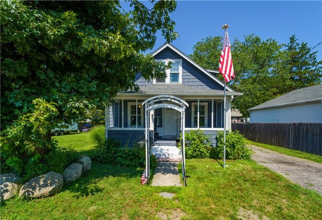 68 Covel Circle, Warwick, RI 02888