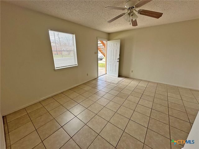 301 Erby Avenue A-D, Copperas Cove, TX 76522