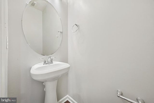 640 JACOBSEN CIR, Newark, DE 19702