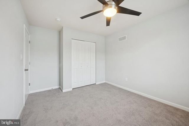 640 JACOBSEN CIR, Newark, DE 19702