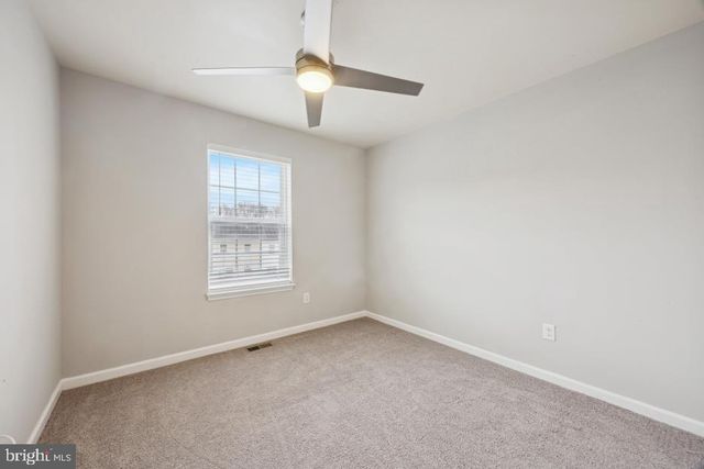 640 JACOBSEN CIR, Newark, DE 19702