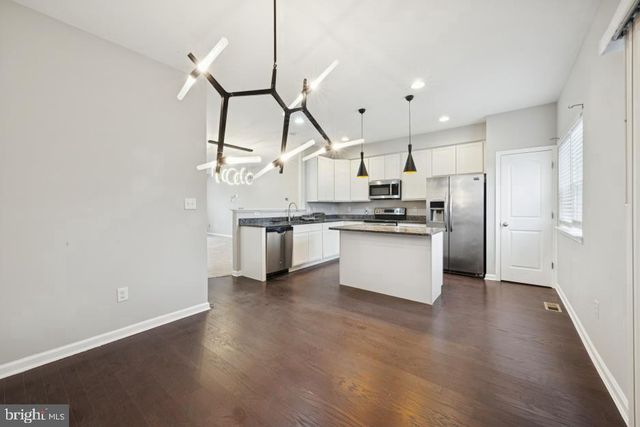 640 JACOBSEN CIR, Newark, DE 19702