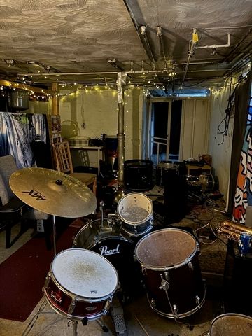 16 Caltha 0, Boston, MA 02135