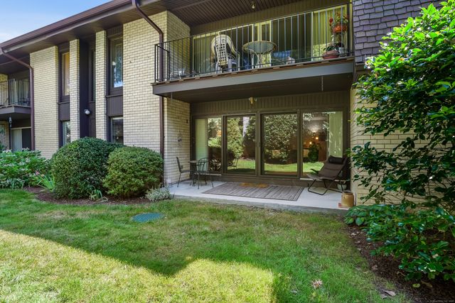 75 Courtland Avenue 9, Stamford, CT 06902