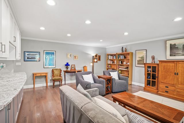 75 Courtland Avenue 9, Stamford, CT 06902