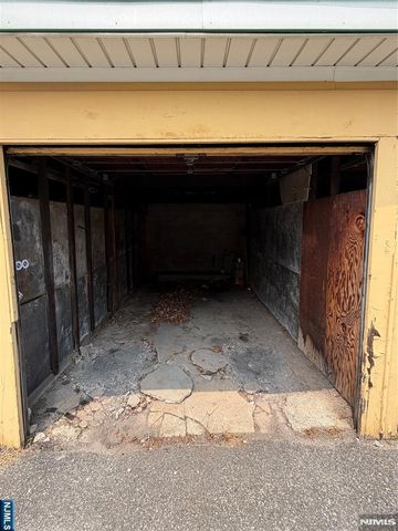 172 Washington Avenue 9A, Little Ferry, NJ 07643